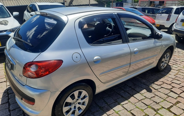 imagem-https://www.socarrao.com.br/sc-vehicle-images-prod/54389/1769989104000-7153482OR_1765549620_36_200.jpg