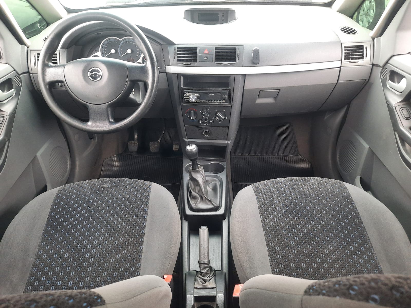 imagem-https://www.socarrao.com.br/sc-vehicle-images-prod/54393/1769989104819-7170106OR_1765999937_19_850.jpg