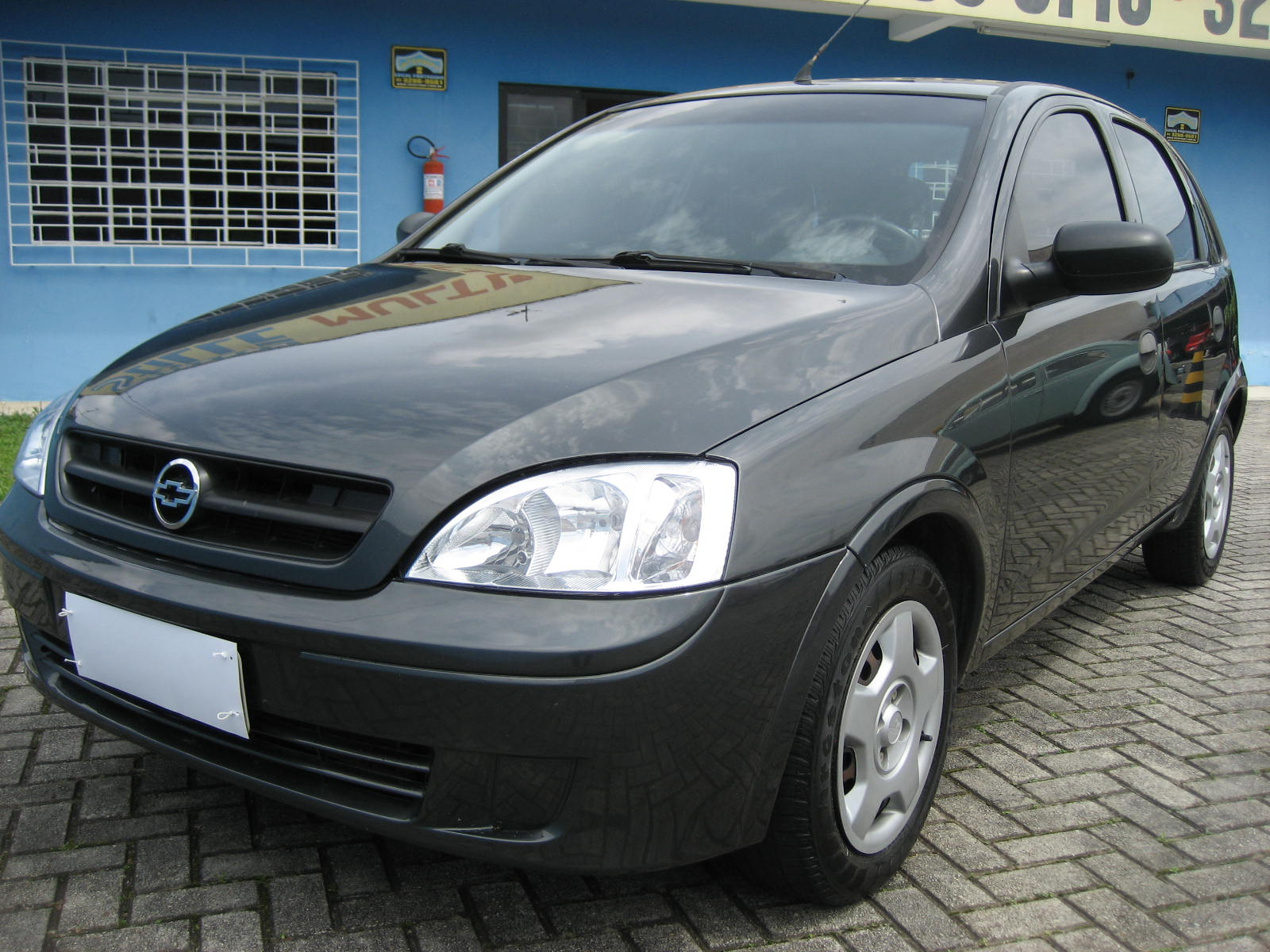 Chevrolet Corsa Hat. Joy 1.0/ 1.0 FlexPower 8V 5p na cor Cinza em Curitiba / PR - 54411