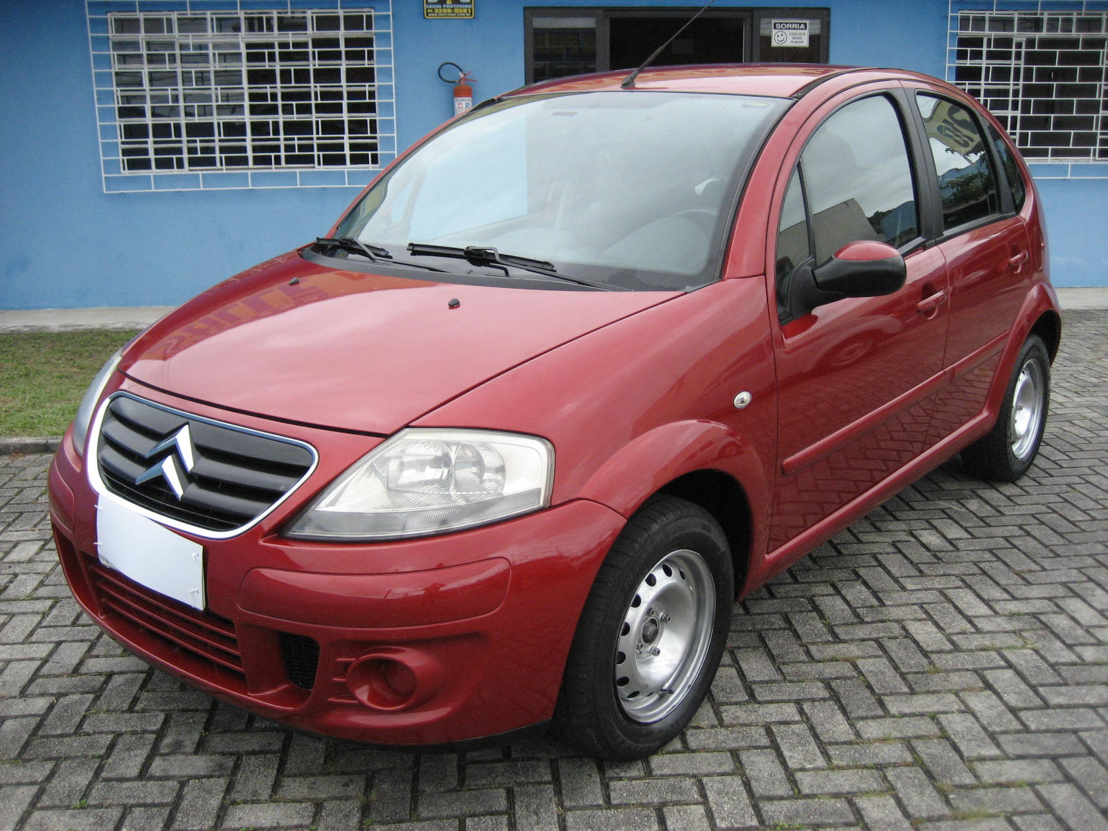 Citroën C3 2010 Vermelho — foto 1 de 3