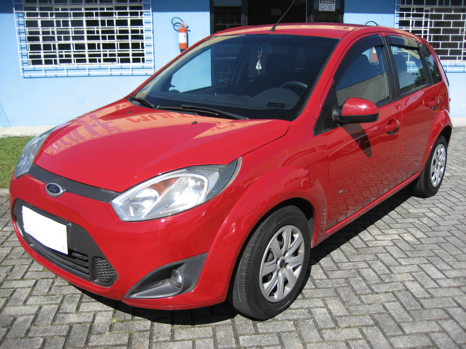 Ford Fiesta SE 1.0 8V Flex 5p 2014 Vermelho — foto 1 de 3