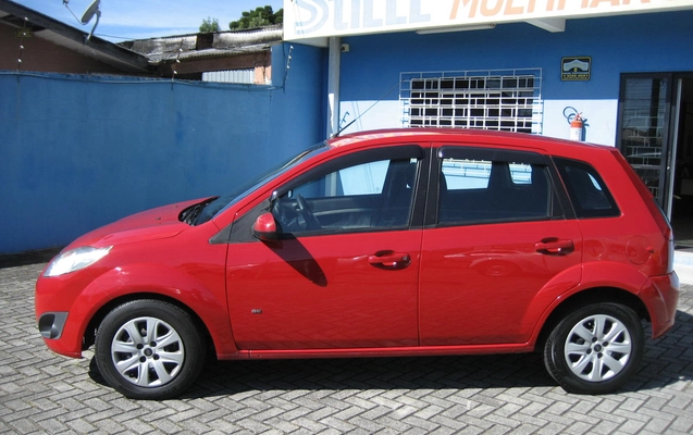 imagem-https://www.socarrao.com.br/sc-vehicle-images-prod/54421/1769989104561-5962319OR_1717256124_90_70.jpg
