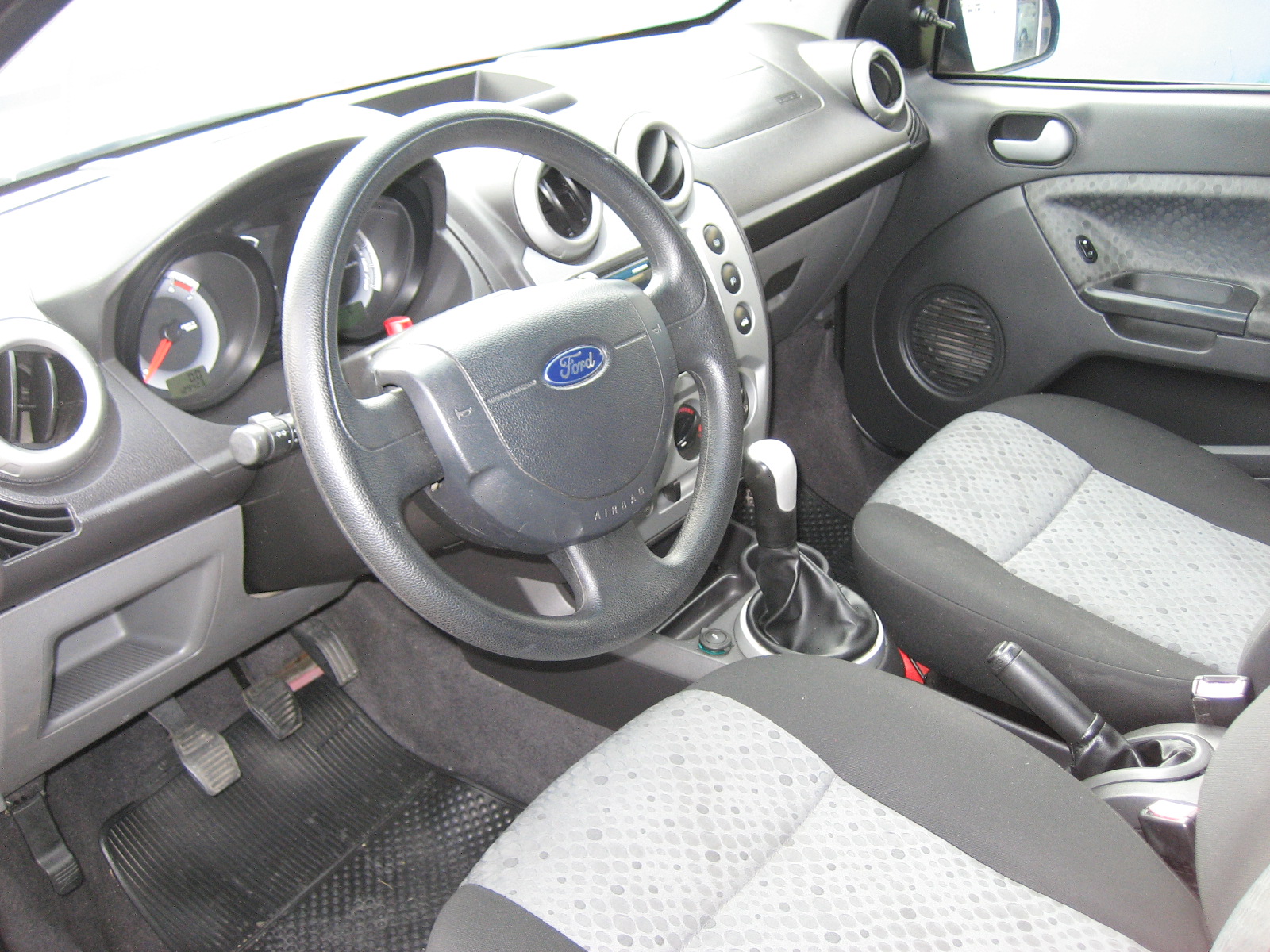 imagem-https://www.socarrao.com.br/sc-vehicle-images-prod/54421/1769989104562-5962319OR_1717256193_58_70.jpg