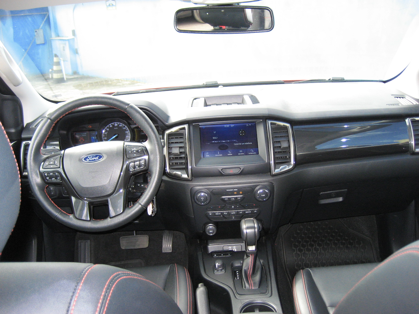 imagem-https://www.socarrao.com.br/sc-vehicle-images-prod/54422/1769989104800-5994188OR_1718823426_61_10.jpg