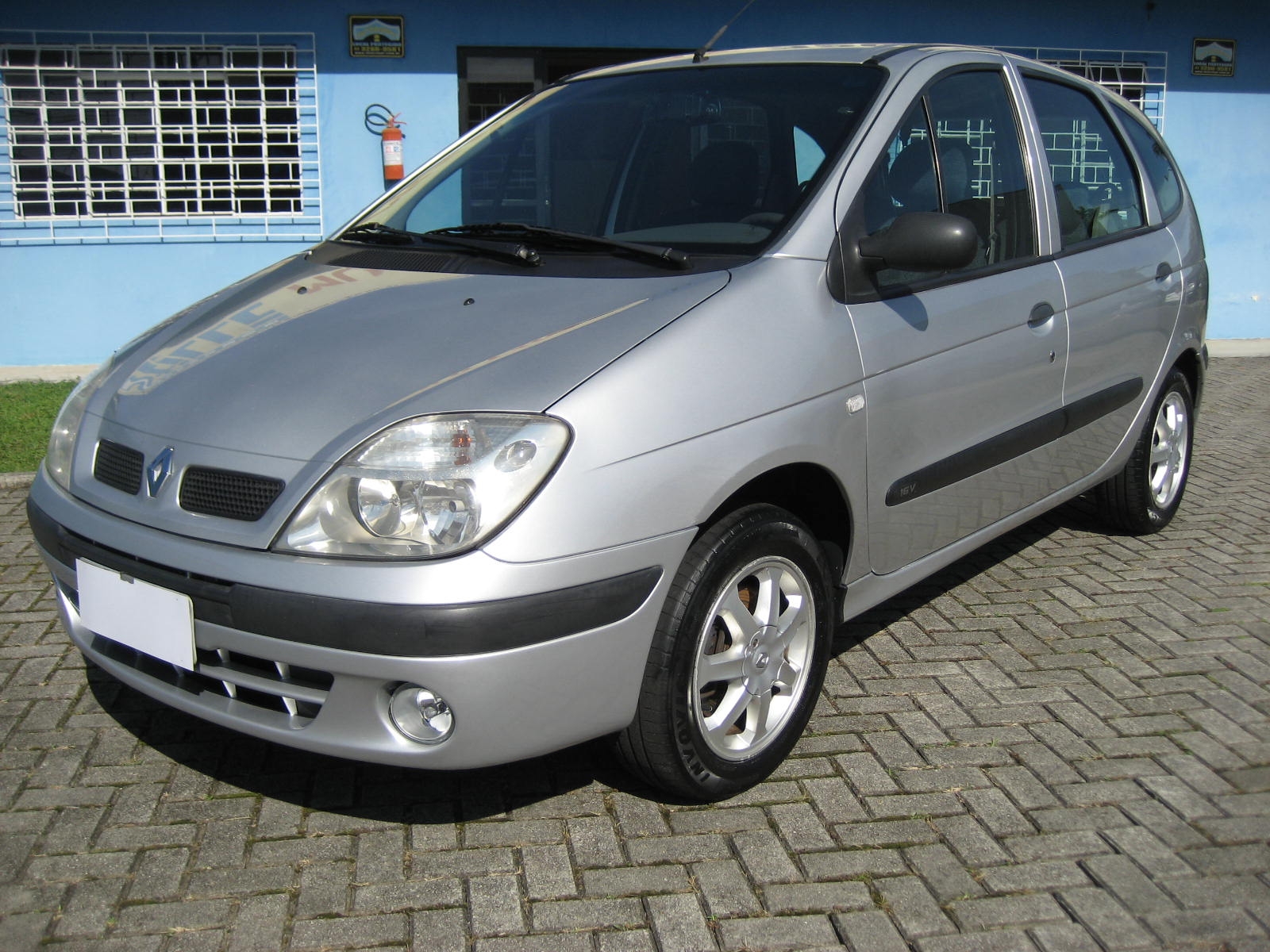 Renault Scénic RT/Auth/Auth/Kids Hi-Flex 1.6 16V na cor Cinza em Curitiba / PR - 54432