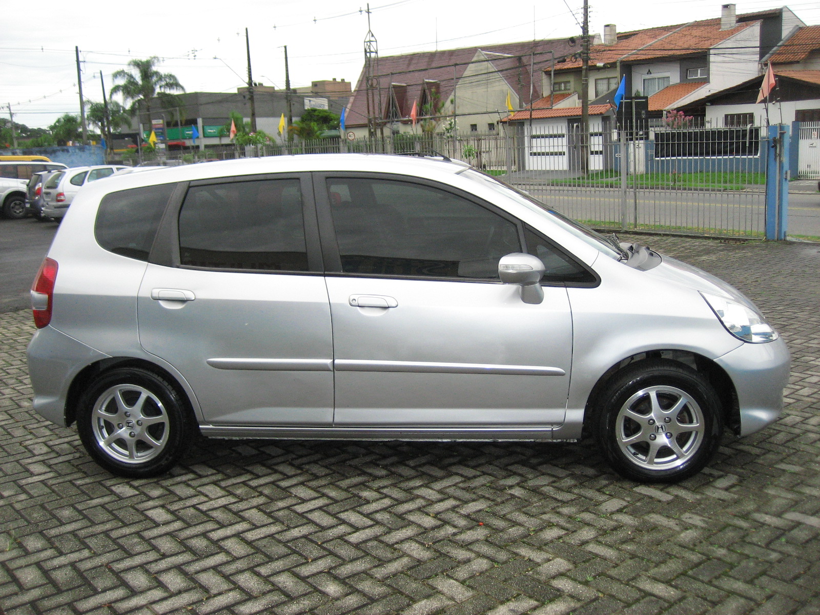 imagem-https://www.socarrao.com.br/sc-vehicle-images-prod/54444/1769989109956-7204015OR_1769691895_95_390.jpg