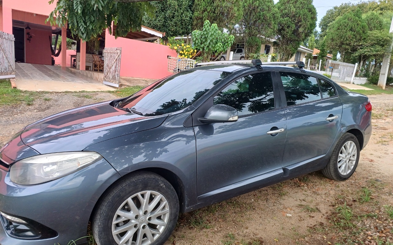 Renault Fluence Sed. Dynamique 2.0 16V FLEX Aut. na cor Cinza em Campo do Tenente / PR - 546786