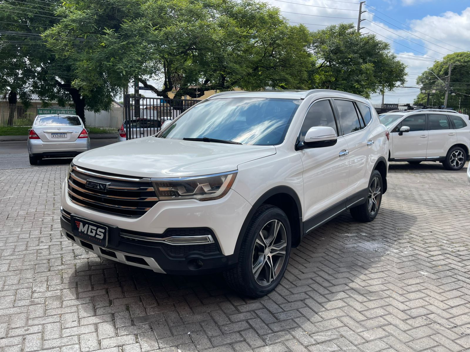 Lifan X80 VIP 2.0 Turbo 184cv 5p Aut. na cor Branco em Curitiba / PR - 54830