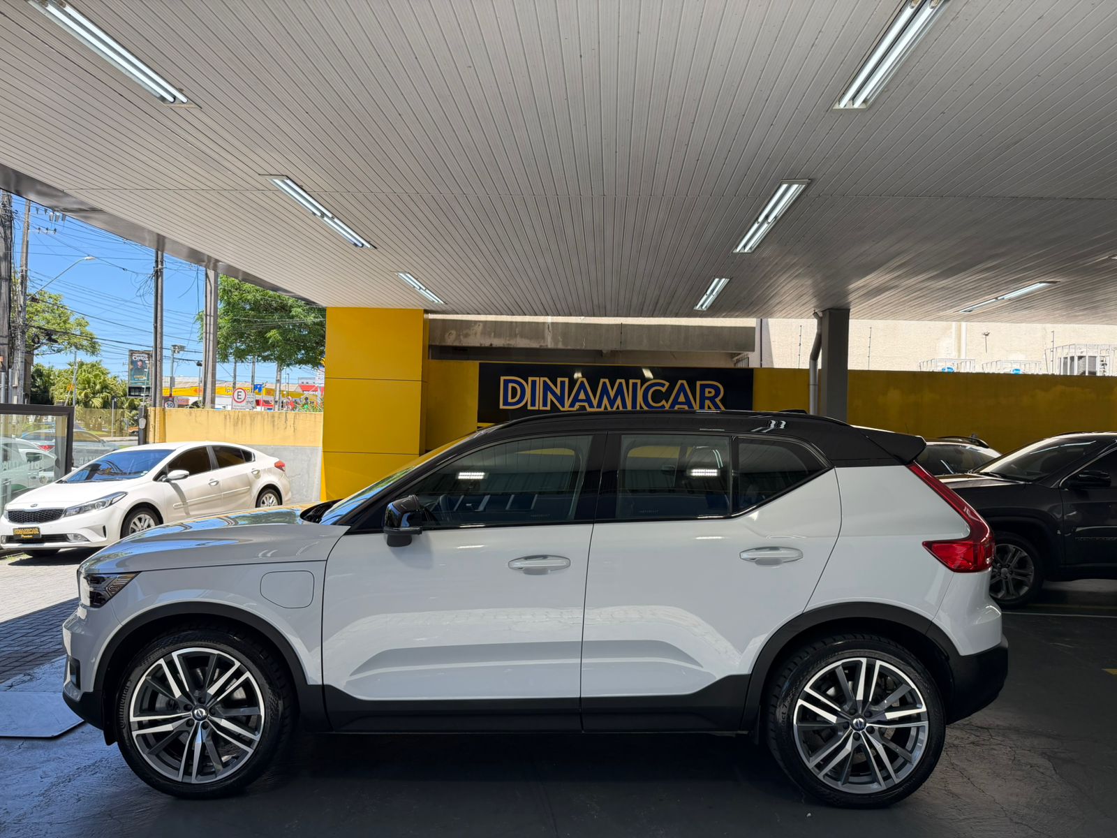 imagem-https://www.socarrao.com.br/sc-vehicle-images-prod/54842/1769989110463-7052790OR_1762892415_88_260.jpg