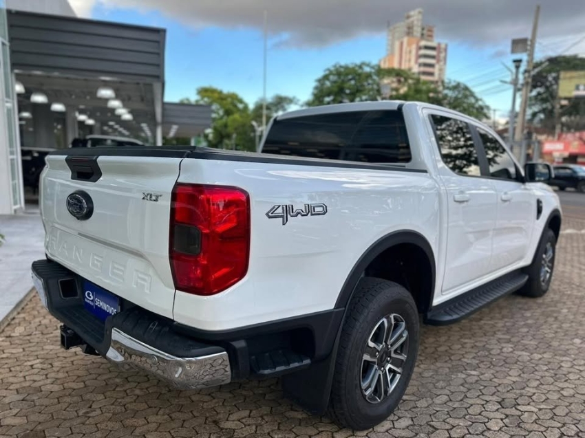 imagem-https://www.socarrao.com.br/sc-vehicle-images-prod/5502/1769987785627-7133543OR_1765388846_46_930.jpg