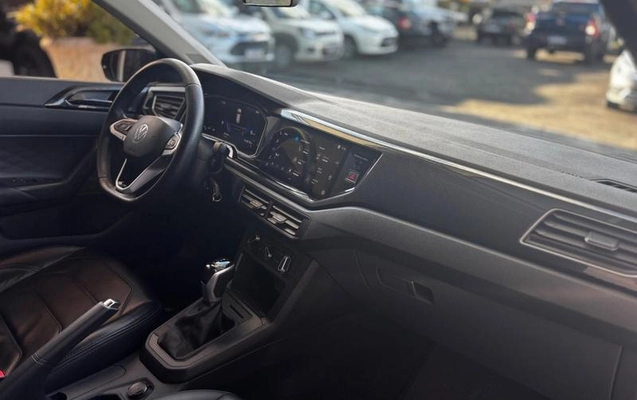 imagem-https://www.socarrao.com.br/sc-vehicle-images-prod/55057/1787862307208-7680953_12_B_d56569dd3d.jpeg