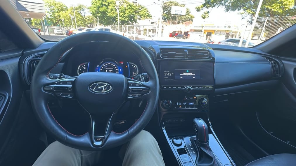 imagem-https://www.socarrao.com.br/sc-vehicle-images-prod/5508/1769987786925-7152830OR_1765542315_48_840.jpg