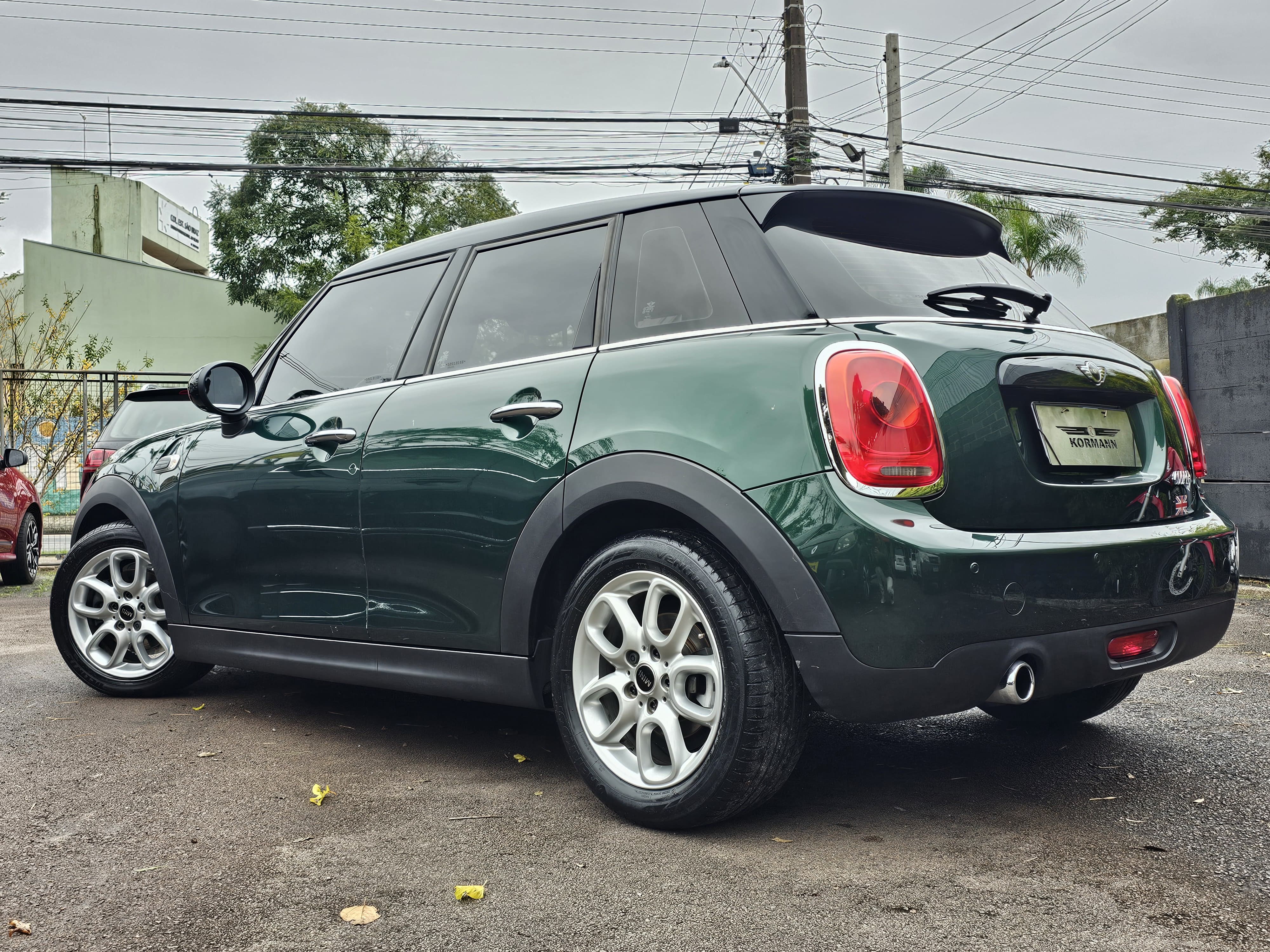 imagem-https://www.socarrao.com.br/sc-vehicle-images-prod/55118/1769989120871-6708242OR_1751636255_19_680.jpg