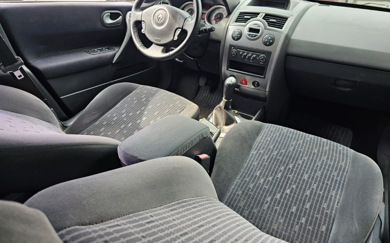 imagem-https://www.socarrao.com.br/sc-vehicle-images-prod/55125/1788272998947-V2hhdHNBcHAgSW1hZ2UgMjAyNi0wOS0wMSBhdCAxMS4xNC4zMS5qcGVn.jpeg