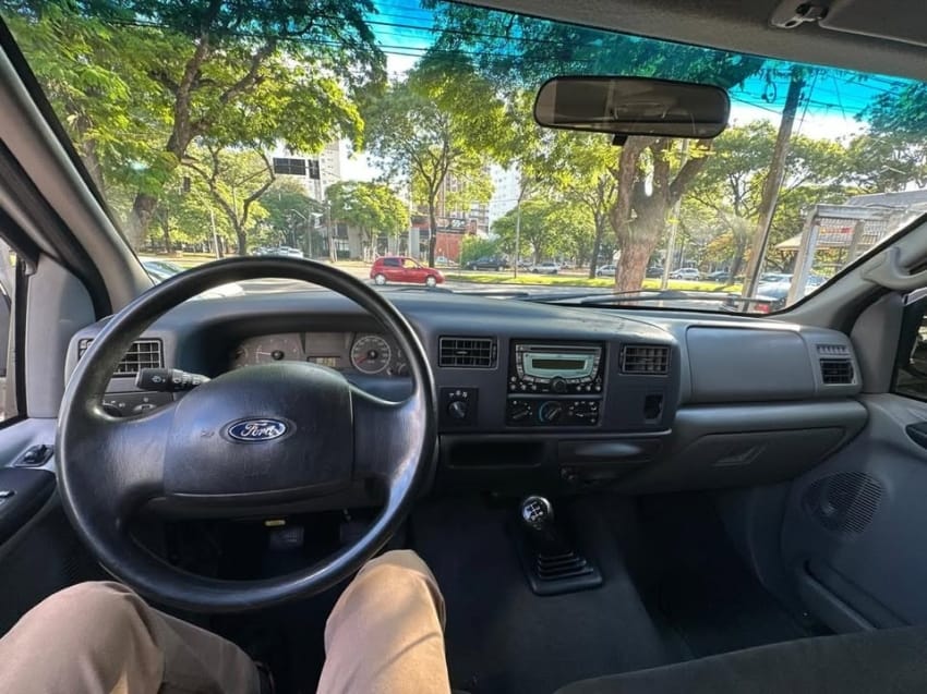 imagem-https://www.socarrao.com.br/sc-vehicle-images-prod/5515/1769987788488-7178231OR_1766238784_73_330.jpg