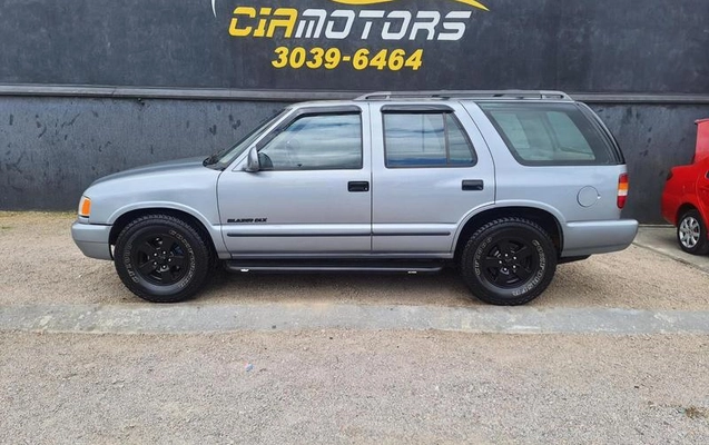 imagem-https://www.socarrao.com.br/sc-vehicle-images-prod/55271/1788439795107-7730146_0_B_b67f1f4fe2.jpeg