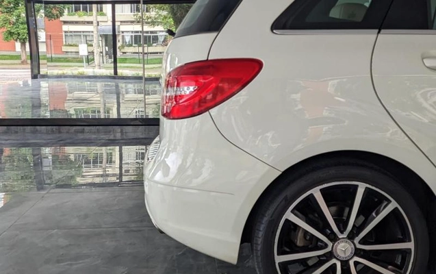 imagem-https://www.socarrao.com.br/sc-vehicle-images-prod/553/1785855188899-7695213_0_B_683983a5c9.jpeg