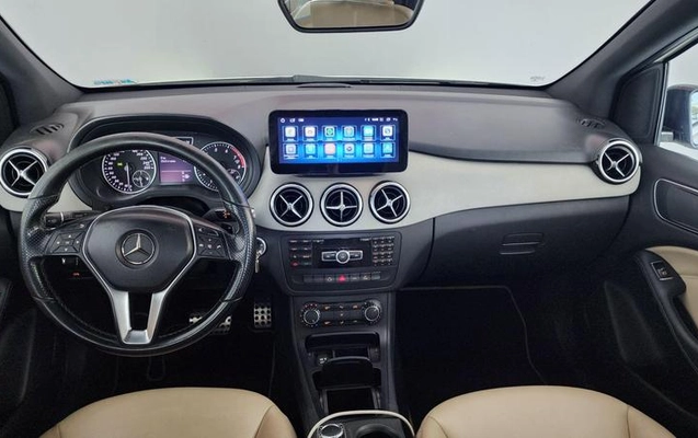 imagem-https://www.socarrao.com.br/sc-vehicle-images-prod/553/1785855188899-7695213_25_B_26bb700fb2.jpeg
