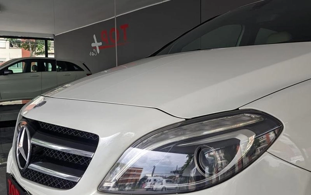 imagem-https://www.socarrao.com.br/sc-vehicle-images-prod/553/1785855188900-7695213_13_B_195d2abbb9.jpeg