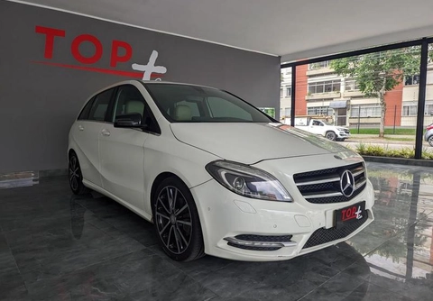 Mercedes-Benz Classe B 200 2.0 136cv Aut. 2013 Branco — foto 1 de 3