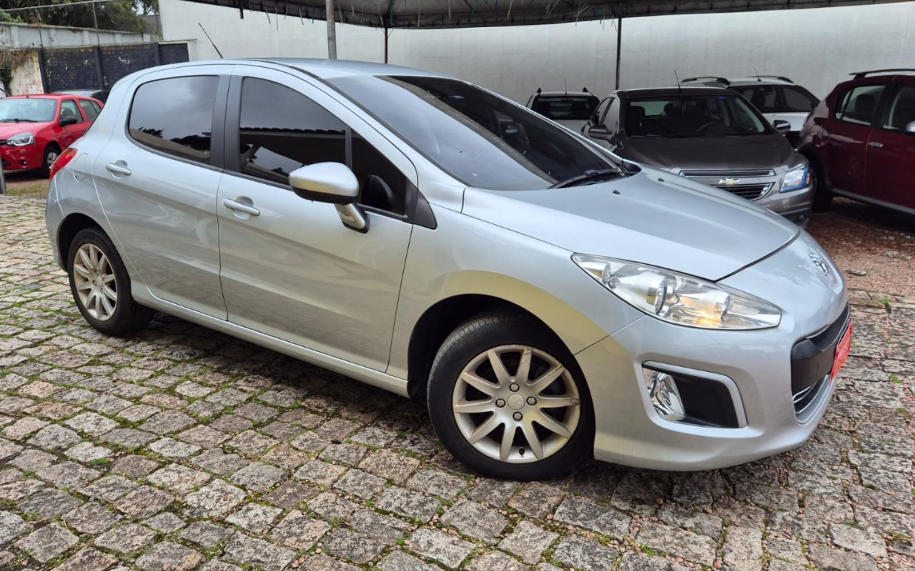 imagem-https://www.socarrao.com.br/sc-vehicle-images-prod/55303/1784916712712-V2hhdHNBcHAgSW1hZ2UgMjAyNi0wNy0yNCBhdCAxMy41Ni4xMiAoNCkuanBlZw.jpeg