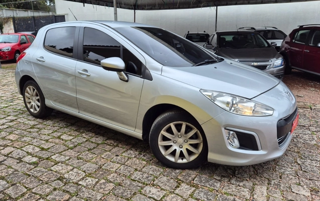 imagem-https://www.socarrao.com.br/sc-vehicle-images-prod/55303/1784916712712-V2hhdHNBcHAgSW1hZ2UgMjAyNi0wNy0yNCBhdCAxMy41Ni4xMiAoNCkuanBlZw.jpeg