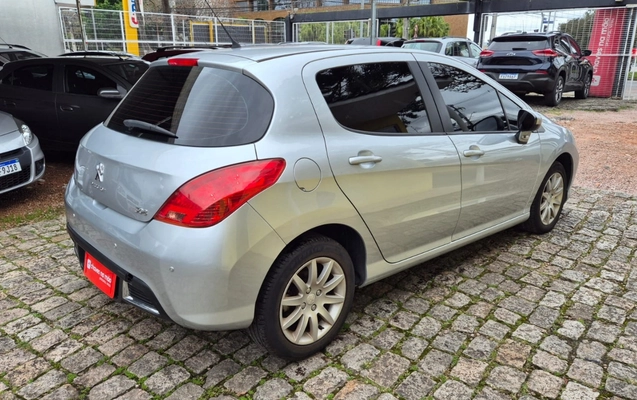 imagem-https://www.socarrao.com.br/sc-vehicle-images-prod/55303/1784916713028-V2hhdHNBcHAgSW1hZ2UgMjAyNi0wNy0yNCBhdCAxMy41Ni4xMi5qcGVn.jpeg