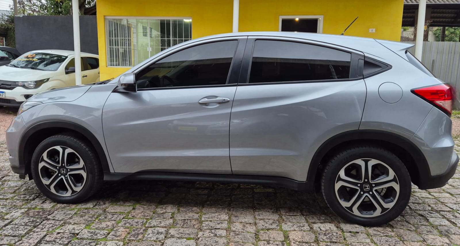 imagem-https://www.socarrao.com.br/sc-vehicle-images-prod/55307/1769989123877-6771248OR_1752089440_40_620.jpg