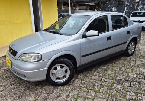 Chevrolet Astra 2000 Cinza — foto 1 de 3