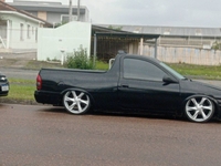 Chevrolet Corsa Pick-Up GL/Champ 1.6 MPFI / EFI na cor Preto em Curitiba / PR - 55336
