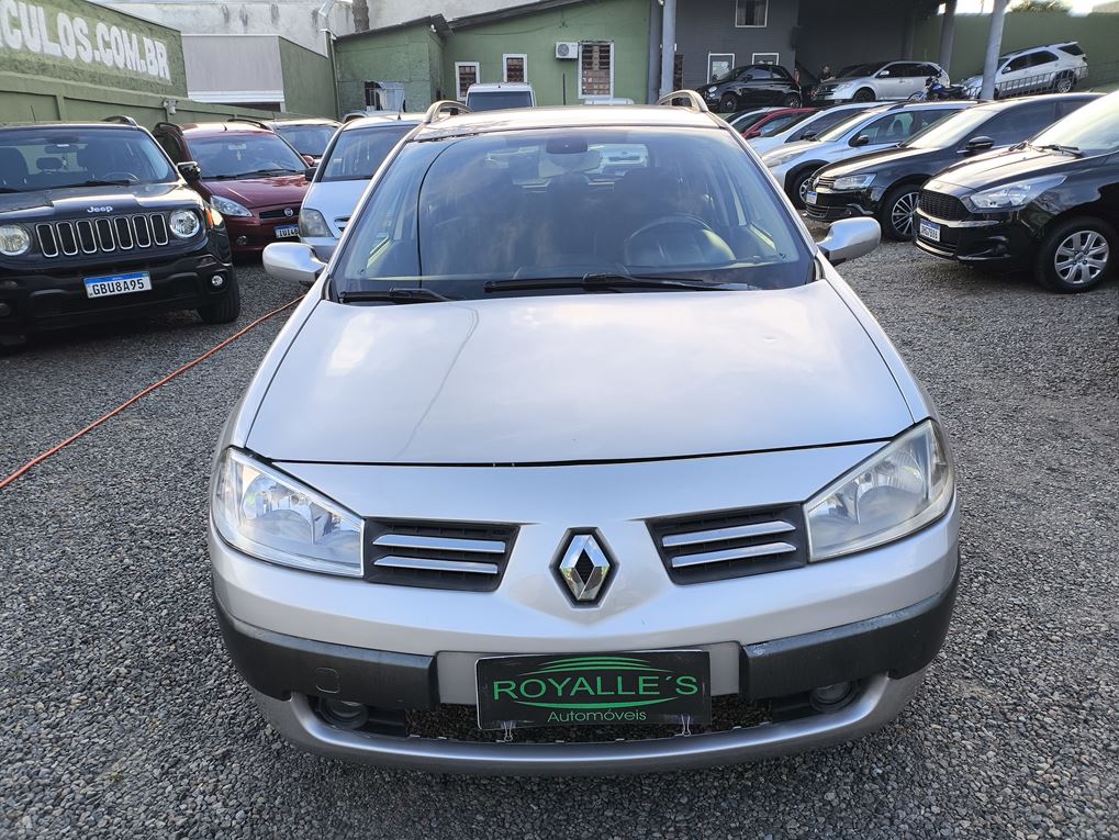 Renault Megane Grand Tour Dynam. Hi Flex 1.6 16V - foto 2