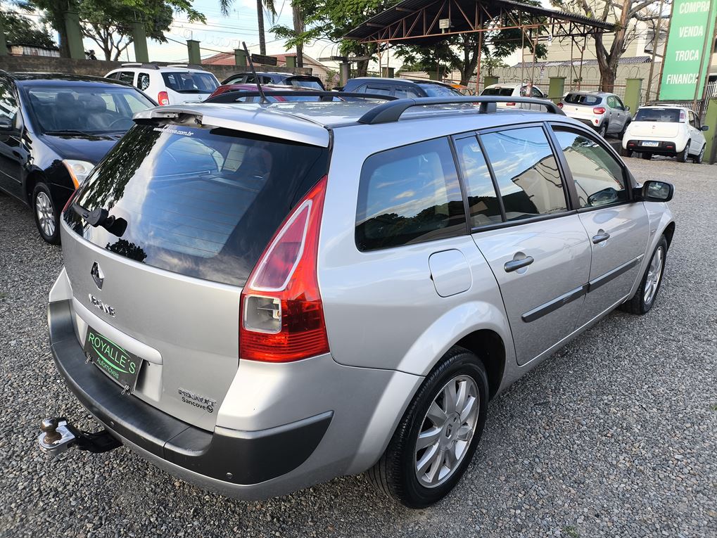Renault Megane Grand Tour Dynam. Hi Flex 1.6 16V - foto 3