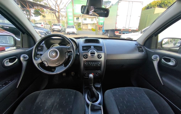 imagem-https://www.socarrao.com.br/sc-vehicle-images-prod/55374/1769989128582-7141119OR_1765567667_56_110.jpg