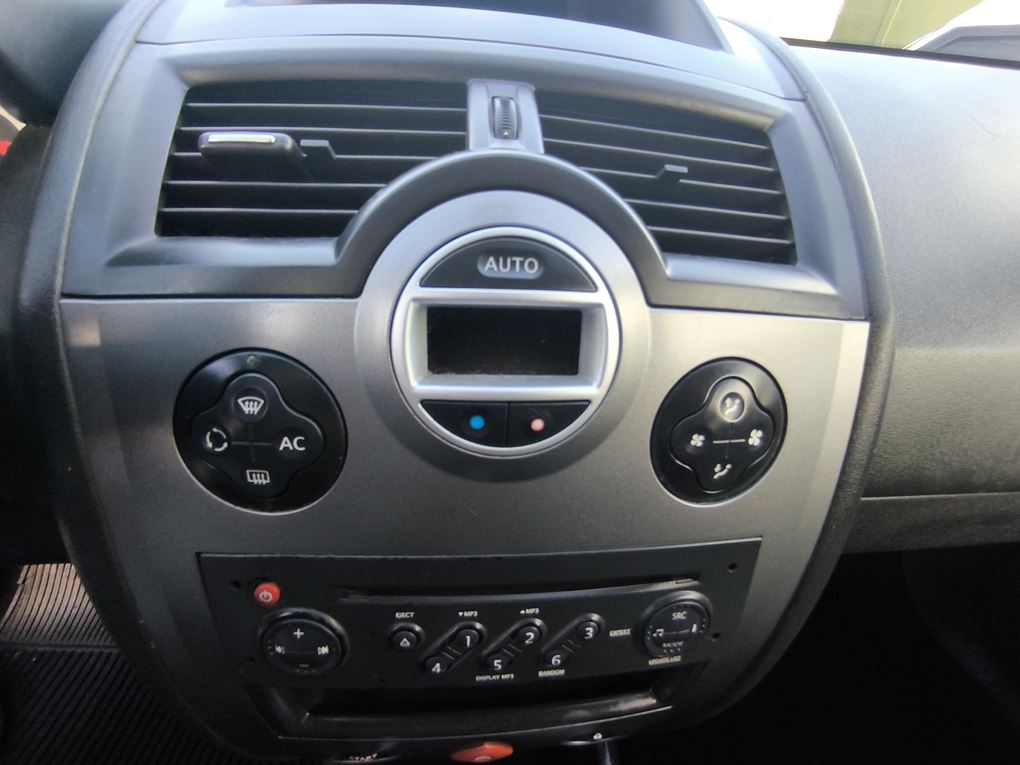 imagem-https://www.socarrao.com.br/sc-vehicle-images-prod/55374/1769989128582-7141119OR_1765567670_18_210.jpg
