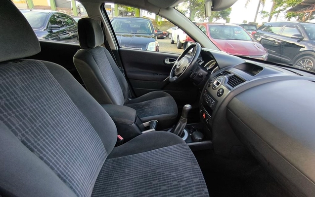 imagem-https://www.socarrao.com.br/sc-vehicle-images-prod/55374/1769989128583-7141119OR_1765567671_76_920.jpg