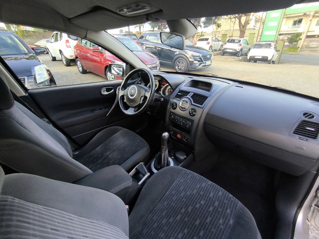 imagem-https://www.socarrao.com.br/sc-vehicle-images-prod/55374/1769989128583-7141119OR_1765567672_48_480.jpg