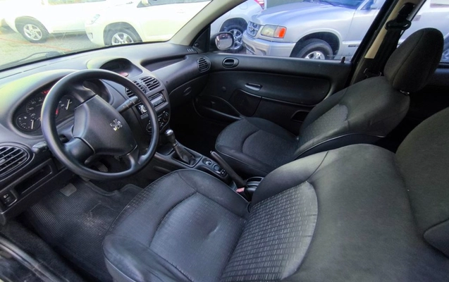 imagem-https://www.socarrao.com.br/sc-vehicle-images-prod/55384/1771610783196-SU1HXzIwMjYwMjE5XzE3NTgwMyAoQ29weSkuanBn.jpg