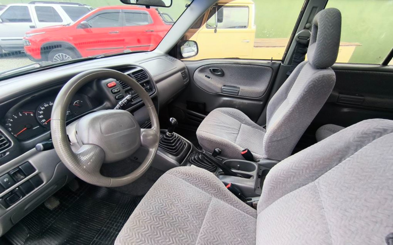 imagem-https://www.socarrao.com.br/sc-vehicle-images-prod/55391/1772222961282-SU1HXzIwMjYwMjI3XzE2MDczNiAoQ29weSkuanBn.jpg