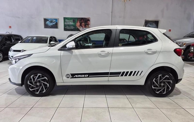 imagem-https://www.socarrao.com.br/sc-vehicle-images-prod/55431/1788294909046-7570914_9_B_06b6e2ac02.jpeg