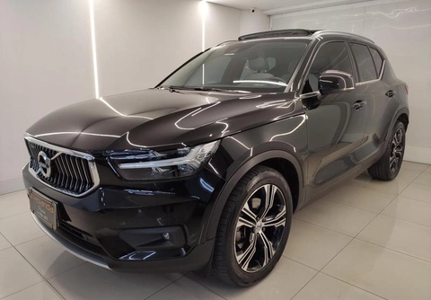 Volvo XC40 2020 Preto — foto 1 de 3
