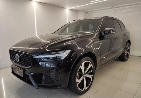 Volvo XC60 2022 Preto — foto 1 de 3