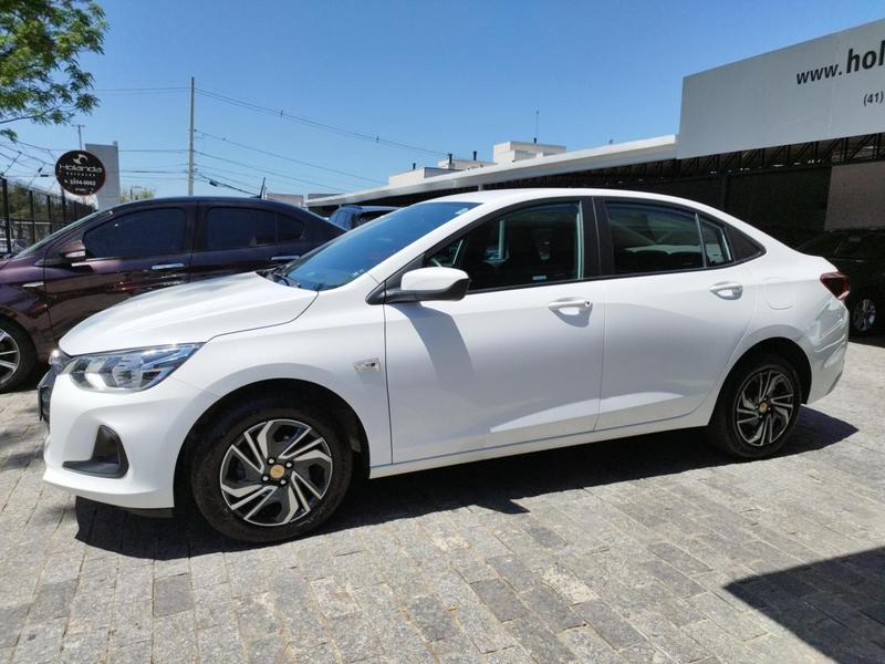 Chevrolet Onix 2024 Branco — foto 1 de 3