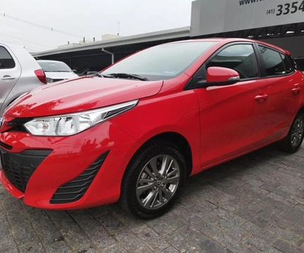 Toyota Yaris 2021 Vermelho — foto 1 de 3