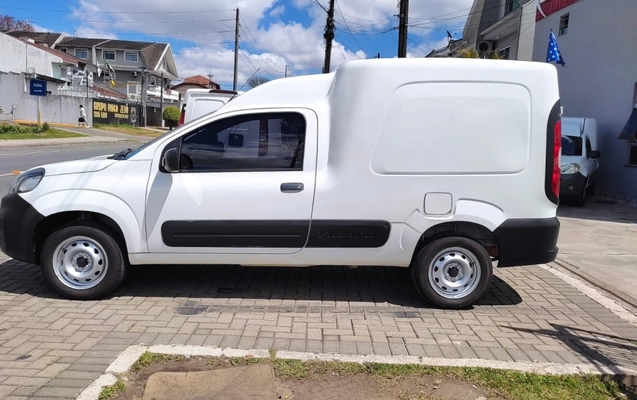 imagem-https://www.socarrao.com.br/sc-vehicle-images-prod/55742/1787769934226-8dGifdtFcRBm4DQ4OFrRhPQJgasrOxsG.jpg
