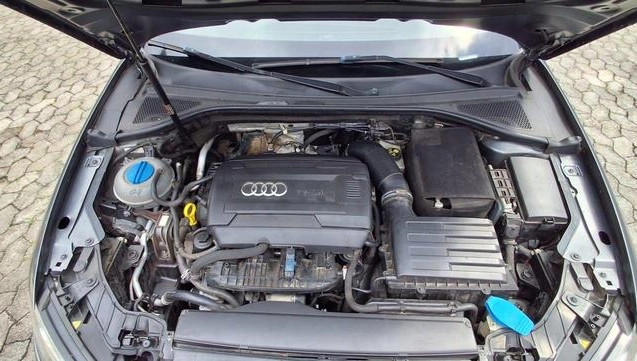 imagem-https://www.socarrao.com.br/sc-vehicle-images-prod/55807/1775915659936-7371682_15_B_090331aaa9.jpeg