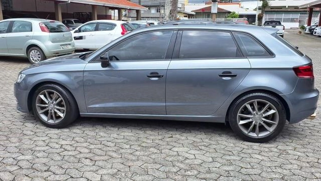imagem-https://www.socarrao.com.br/sc-vehicle-images-prod/55807/1775915659949-7371682_7_B_c9868d0b3c.jpeg