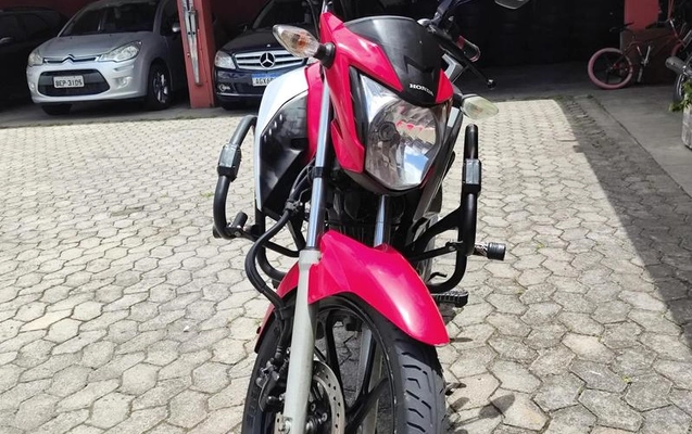 imagem-https://www.socarrao.com.br/sc-vehicle-images-prod/55834/1774027924859-7677670_2_B_86c4060af7.jpeg