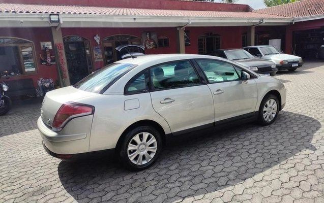 imagem-https://www.socarrao.com.br/sc-vehicle-images-prod/55838/1776363784396-7693668_11_B_f983fc2179.jpeg