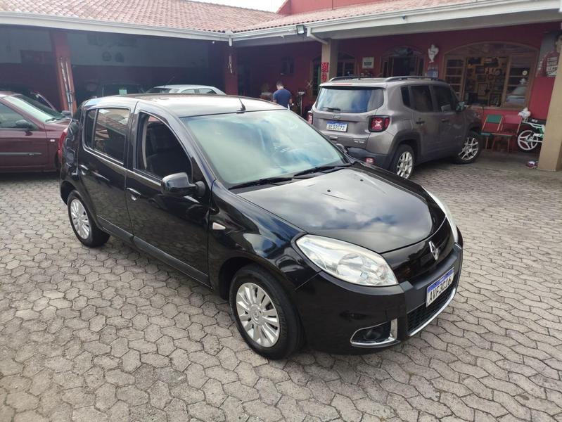 Renault Sandero 2012 Preto — foto 1 de 3