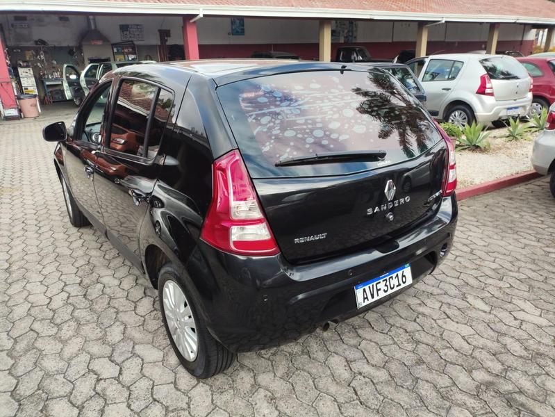 imagem-https://www.socarrao.com.br/sc-vehicle-images-prod/55854/1769989144692-7244203OR_1769177515_44_880.jpg